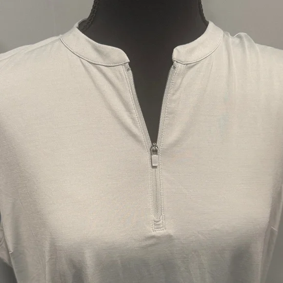 Lady Hagen Light Blue Sleeveless Zip Tank Top - Picture 3 of 5